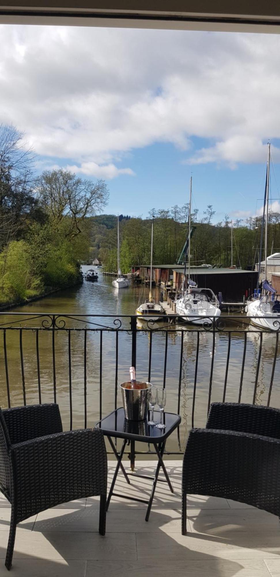 Marina Boathouse, Lake Windermere Lets Bowness-on-Windermere Exterior photo