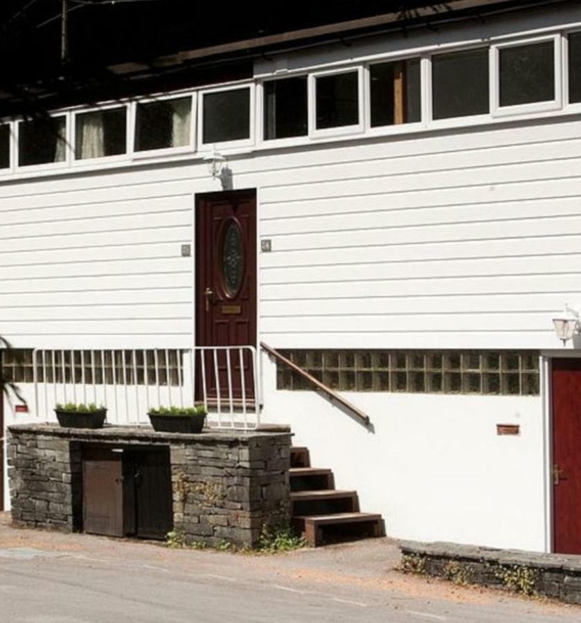Marina Boathouse, Lake Windermere Lets Bowness-on-Windermere Exterior photo
